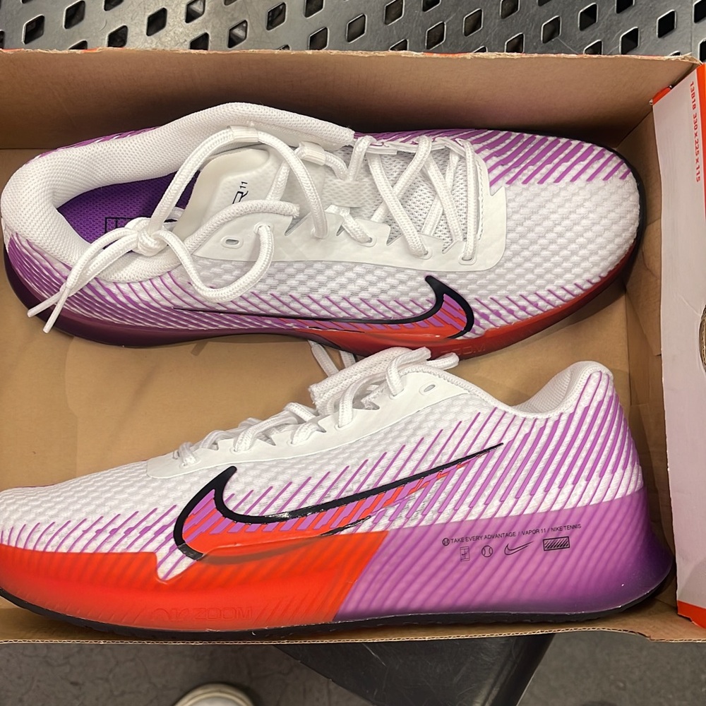 Nike tennis shoes